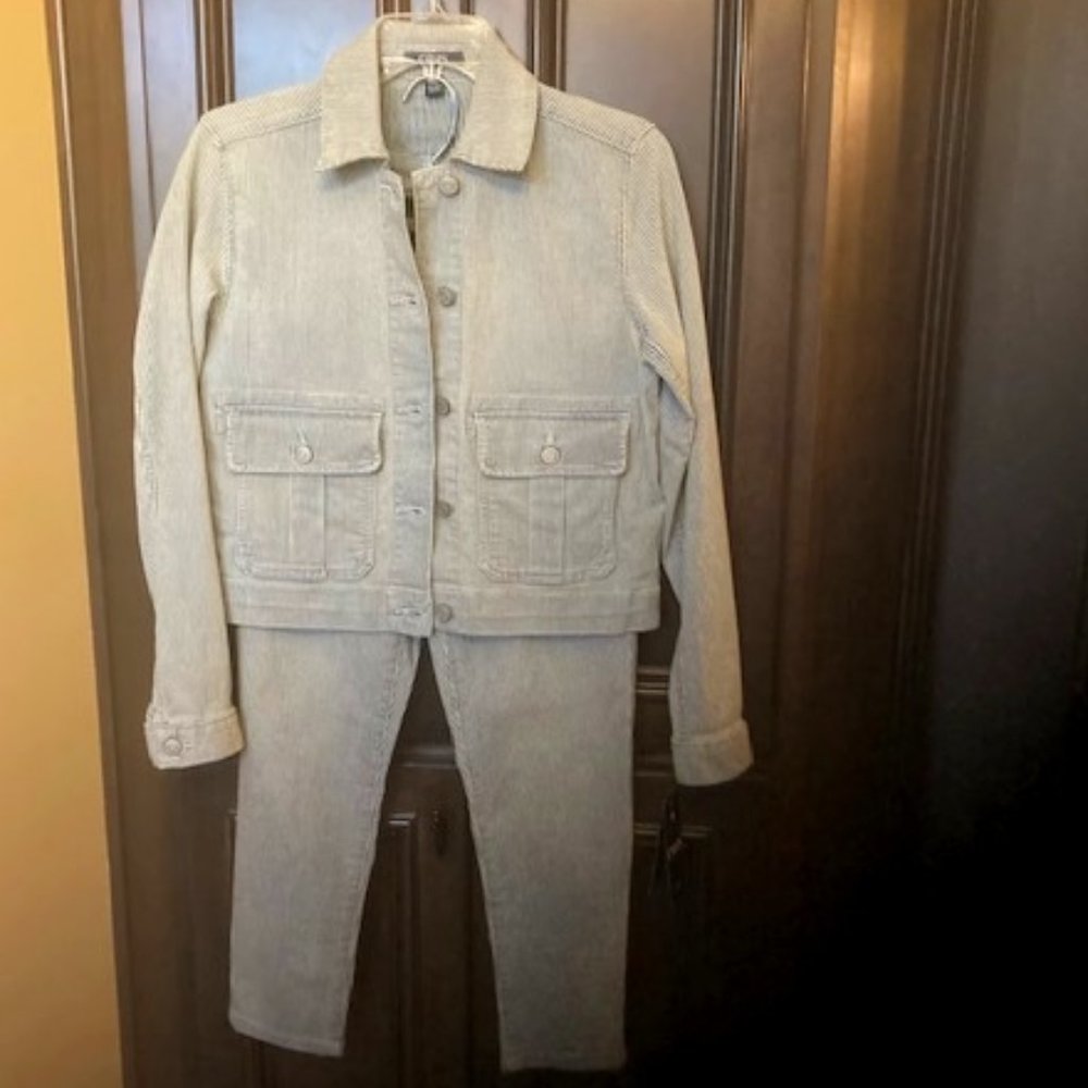 Chaps Denim Stripe Print Long Sleeves Oasis Road Jacket & Slimming Fit Pant Set